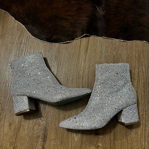 Betsey Johnson Kyla Booties